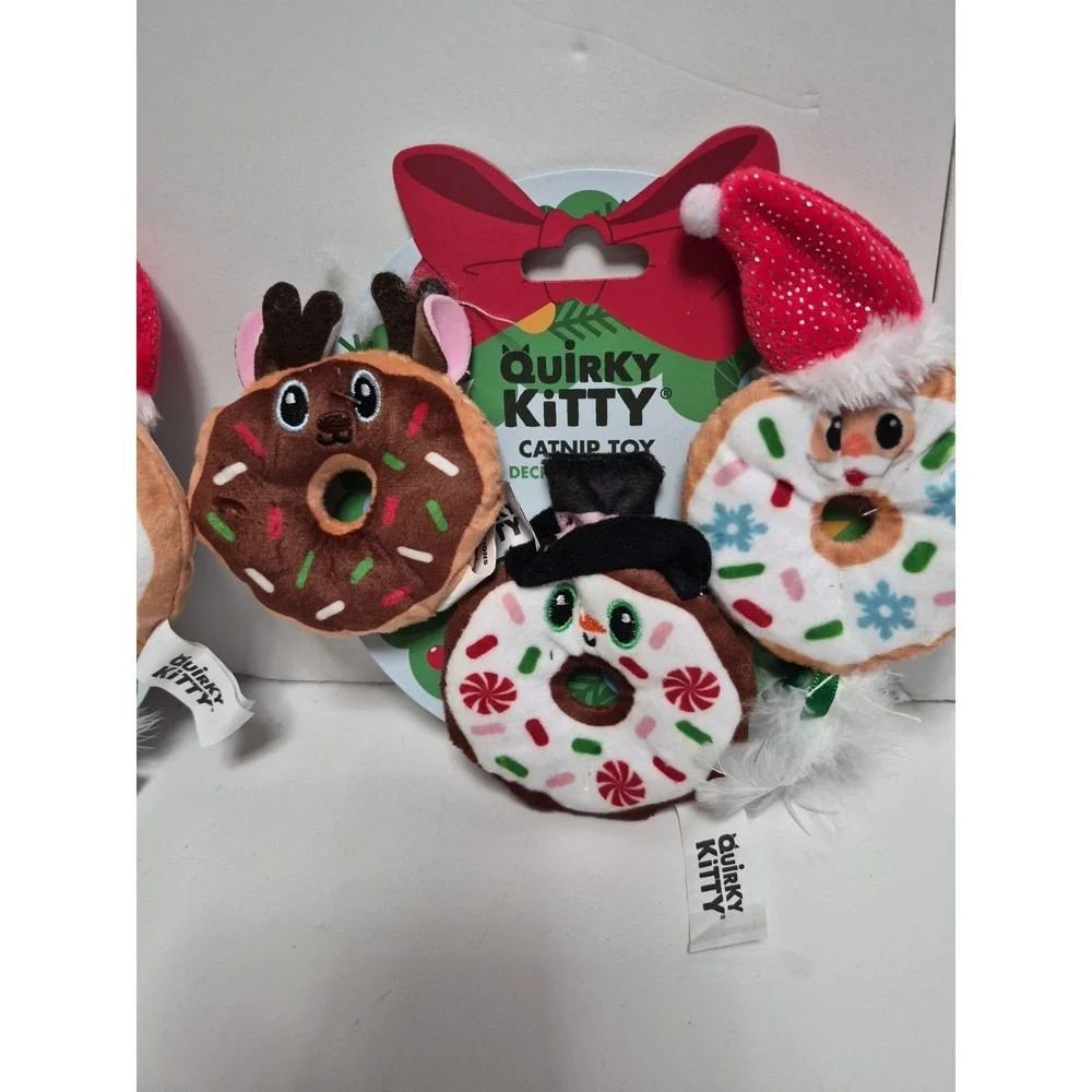 Quirky Kitty Catnip Toy Donut Set Christmas With 3 Plush Toys For Cats Lot Of 2